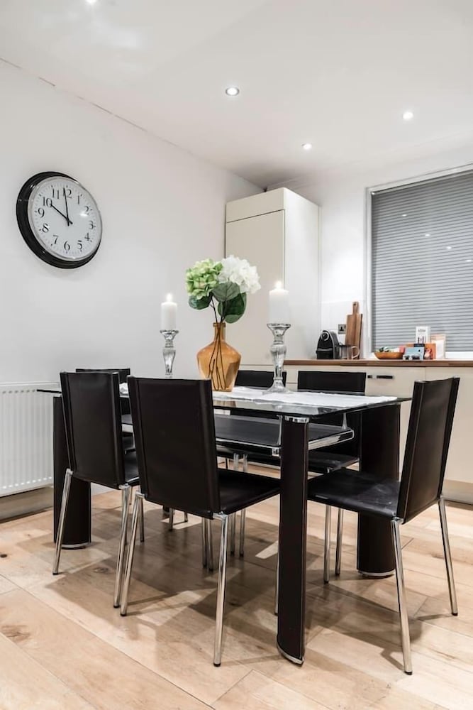 Фото Old Compton Street Apartments