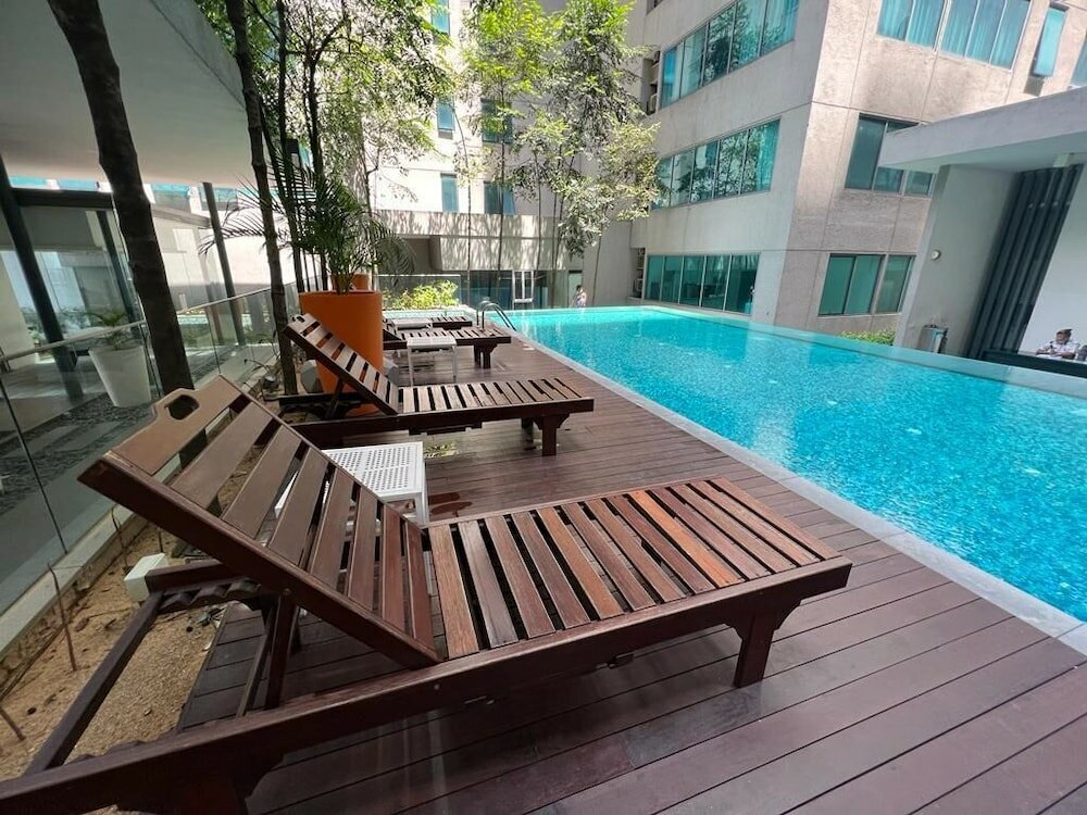 Фото Summer Suites Klcc by Luna