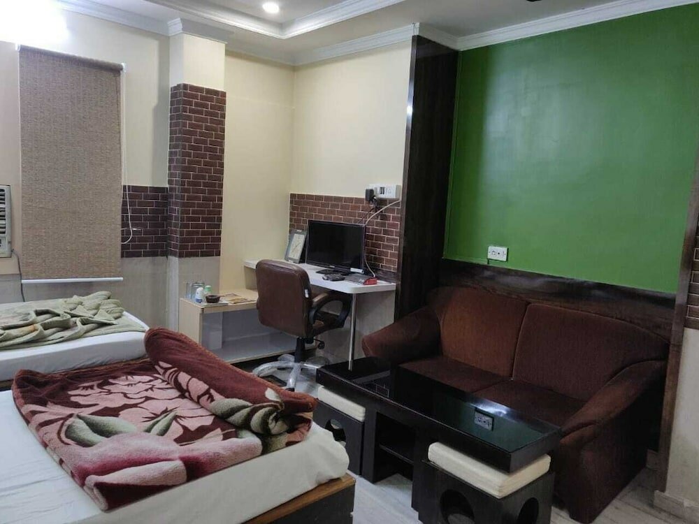 Фото Hotel Somraj Regency