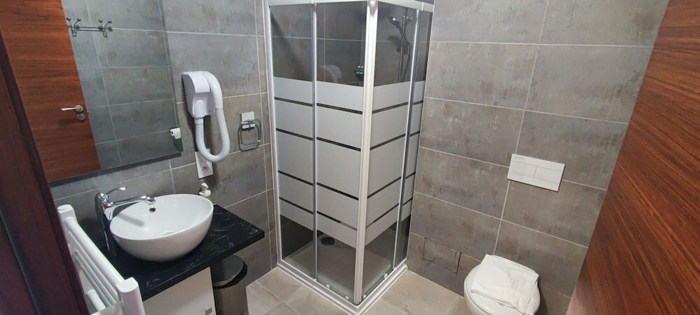 Фото Square Hôtel - Nimes