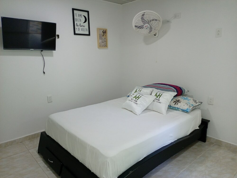 Фото Hostal Willy Home