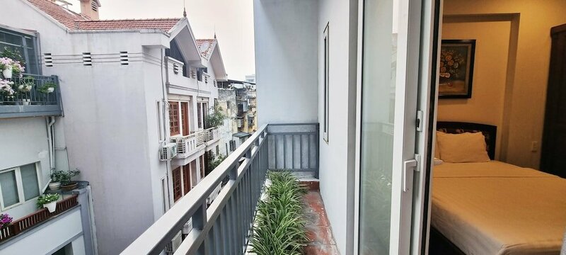 Гостиница Ruby Serviced Apartment Lieu Giai в Ханое