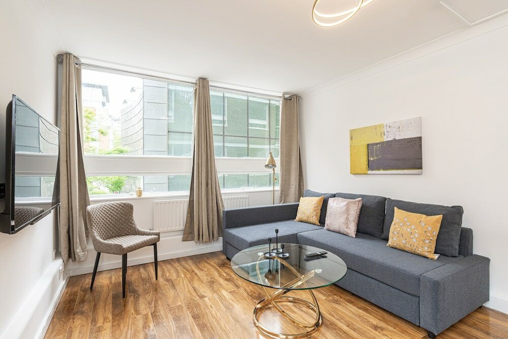 Фото Lovely Apartments in Landward Court