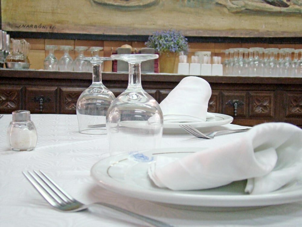 Фото Hostal - Restaurante Emilia