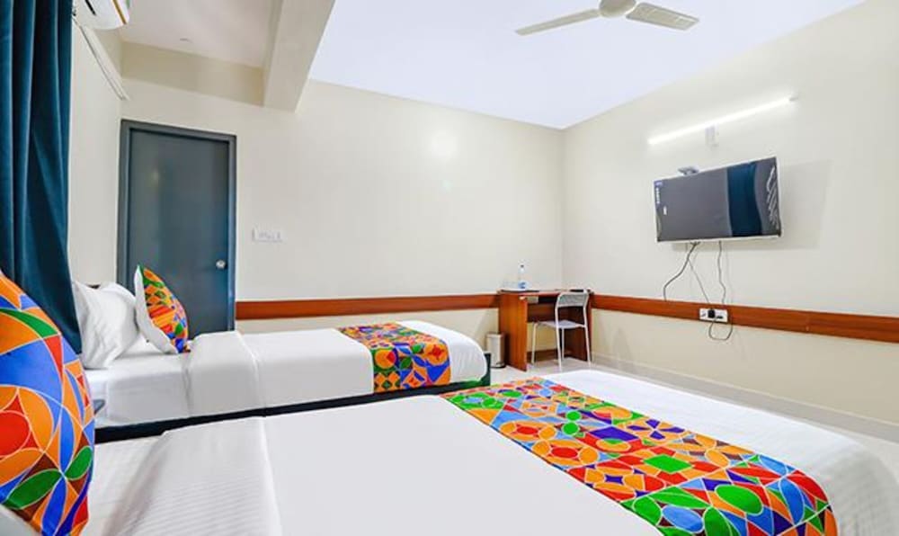 Фото Fabhotel Prestine Tree