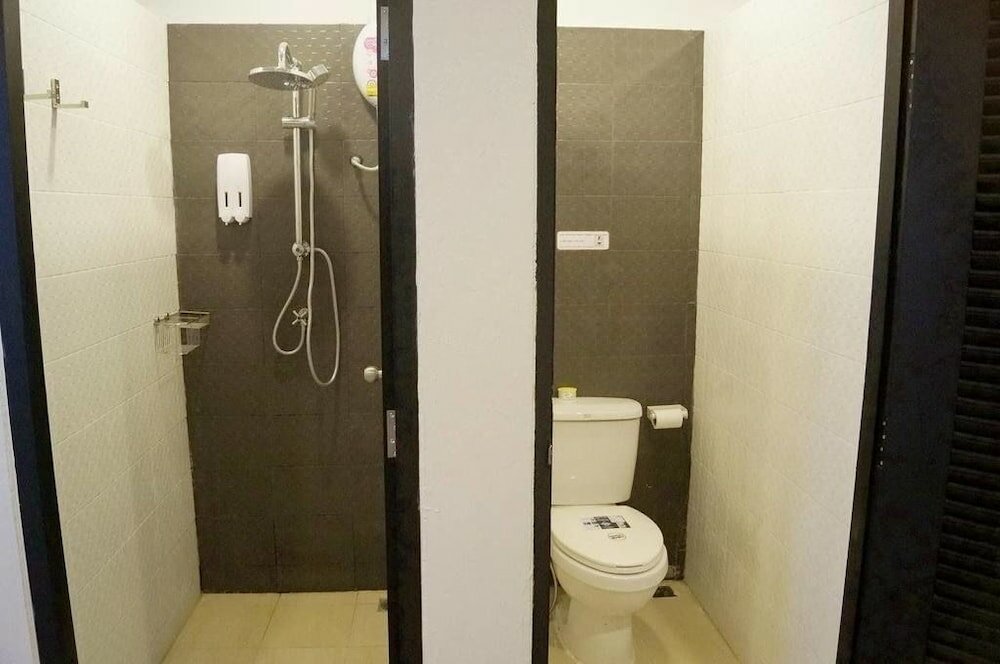 Фото Sunny Hostel Chiangmai @Tha Pae