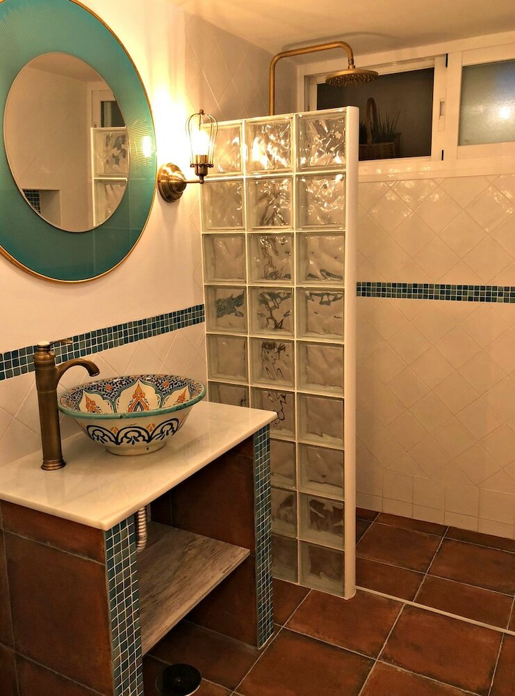 Фото Villa Breeze Boutique Guest Rooms Marbella