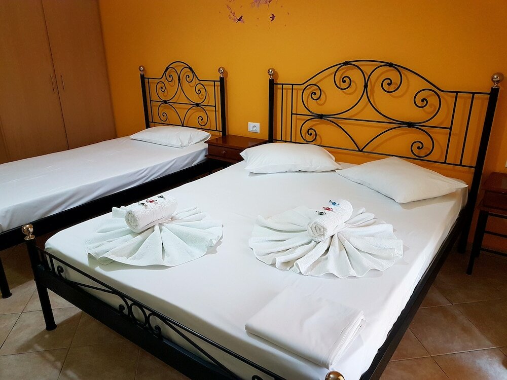 Фото Marathon Studios &Apartments