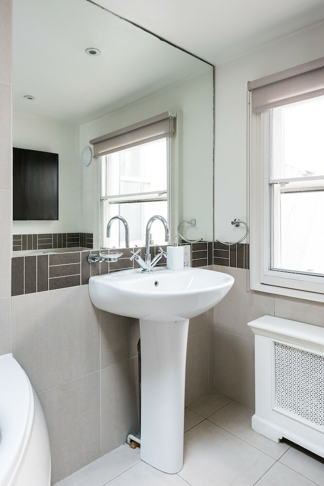 Фото 2 Bedroom Apartment in Nottinghill