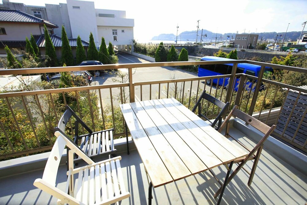 Фото Kamakura Seaview Guesthouse Sun & Breeze