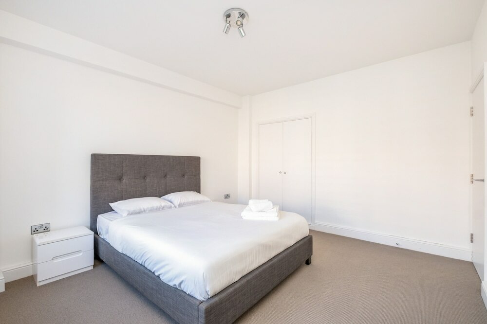 Фото Gorgeous Apartments Pimlico