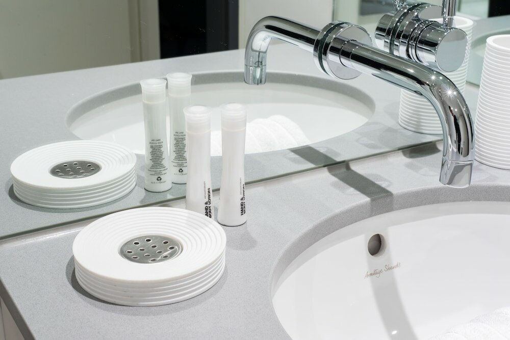 Фото Iverna Gardens by Lime Street