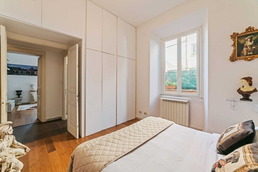 Фото Bright and Spacious Philbeach Garden Apartment