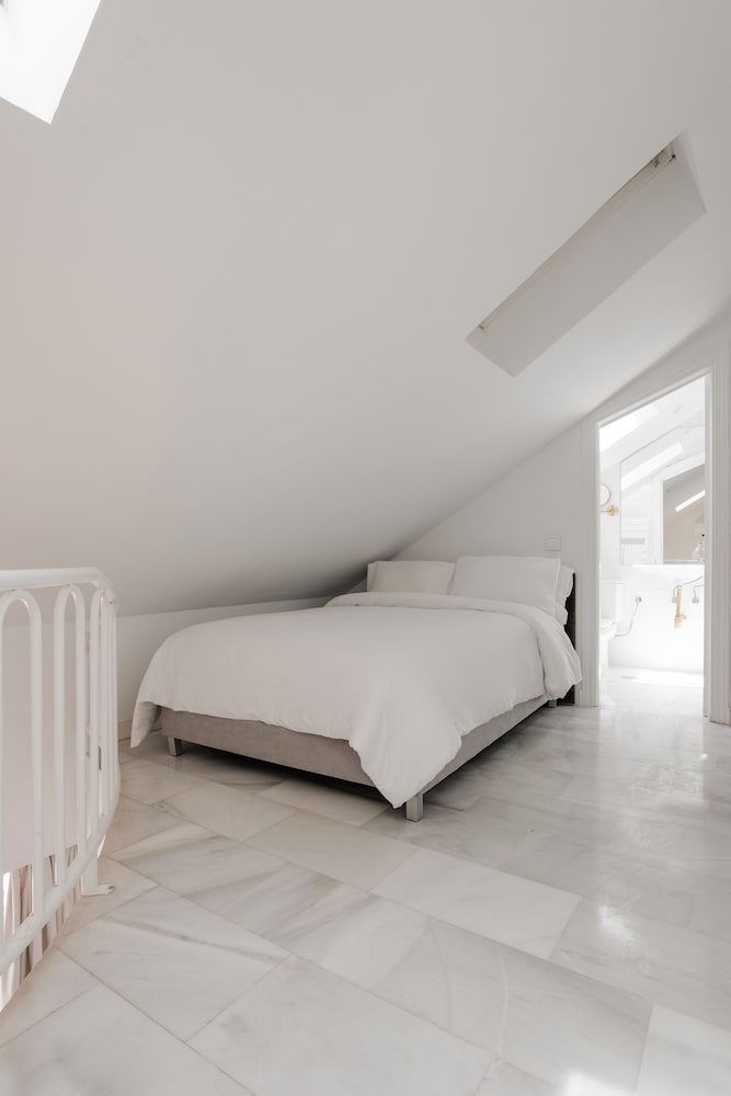 Фото Sonder Santa Ana