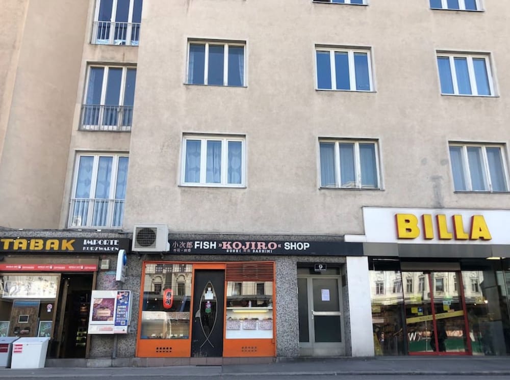 Фото Lovely Apartment directly at Naschmarkt