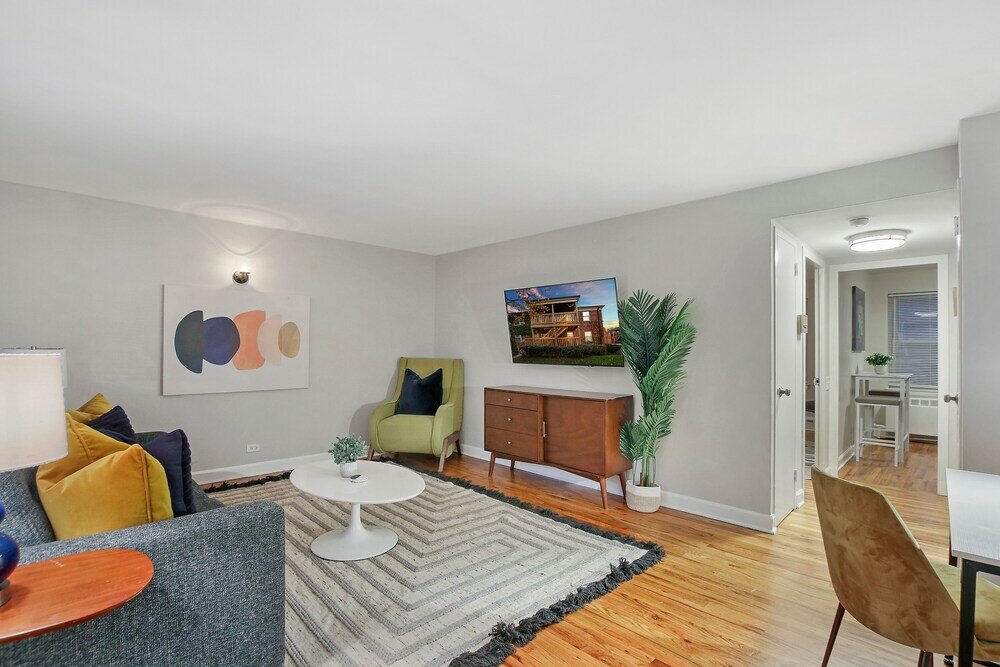 Фото Charming & Spacious Bowmanville 1br Apt