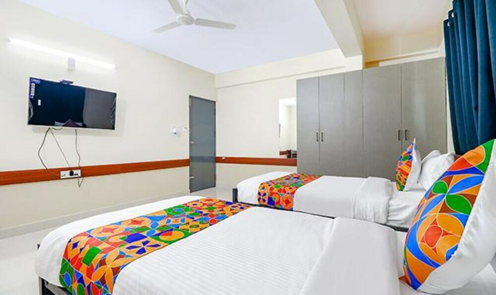 Фото Fabhotel Prestine Tree