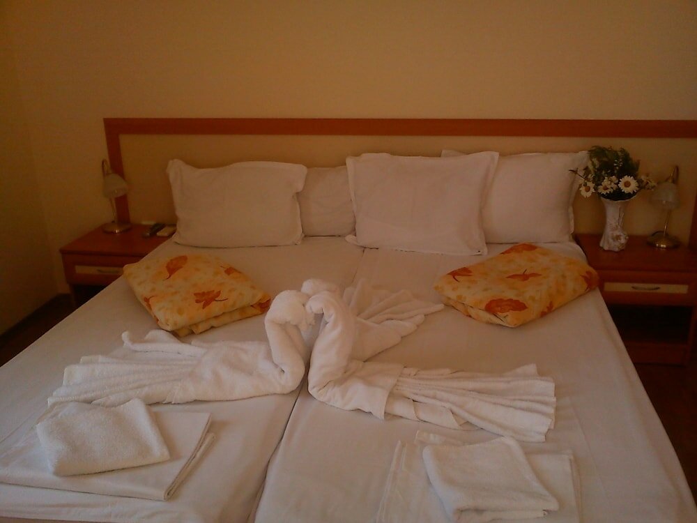 Фото Megas Apartments