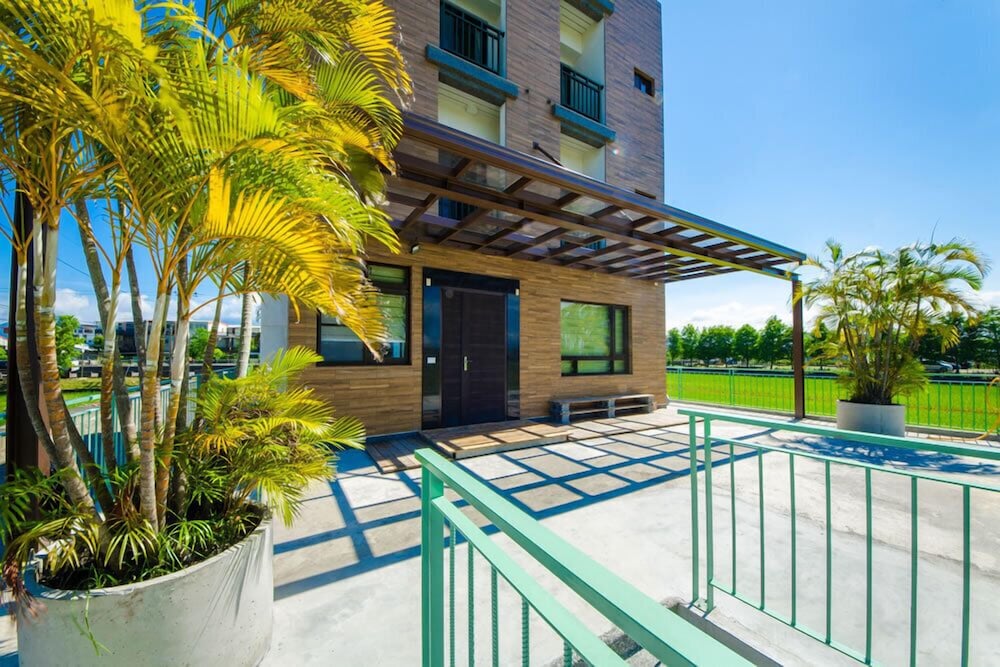 Фото отеля 2