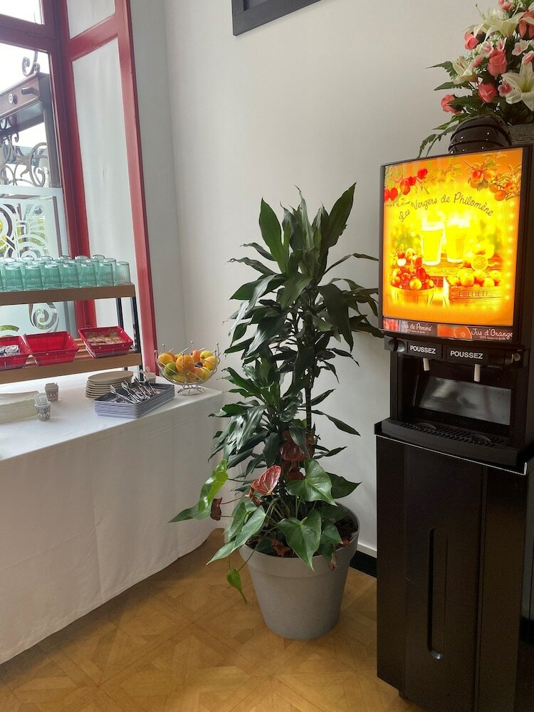 Фото Enzo Hotels Limoges Centre Jourdan by Kyriad Direct