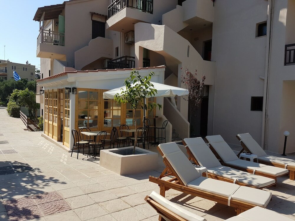 Фото Sirocco Apartments