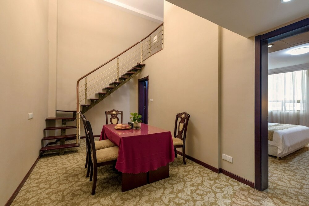 Фото Weiluola Hotel Xiamen