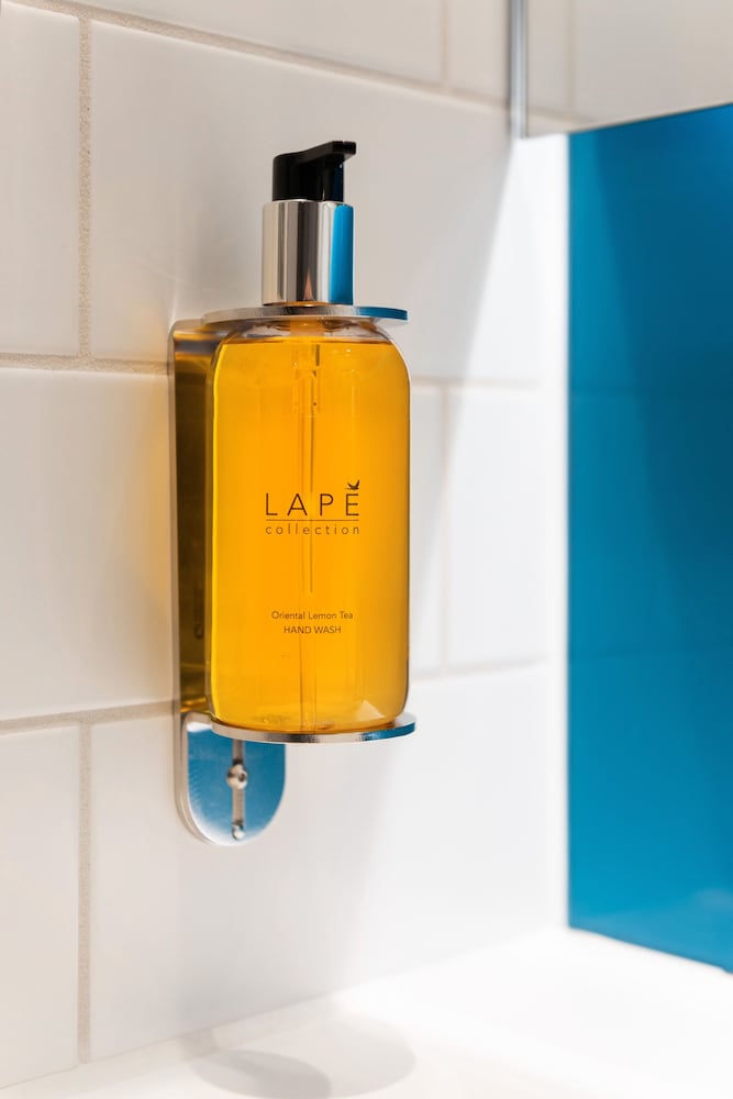 Фото Holiday Inn Express Rouen Centre - Rive Gauche by Ihg