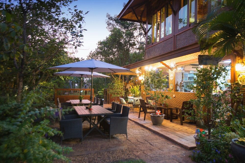 Фото Cattani's Riverside Home