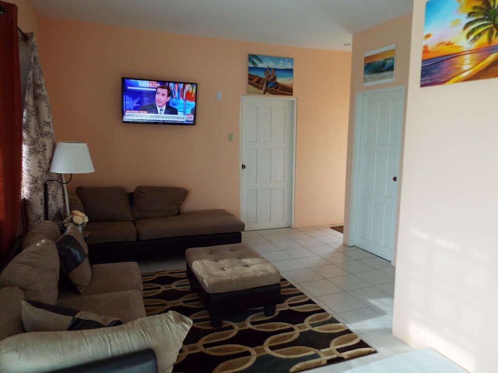 Фото Lake View Condo