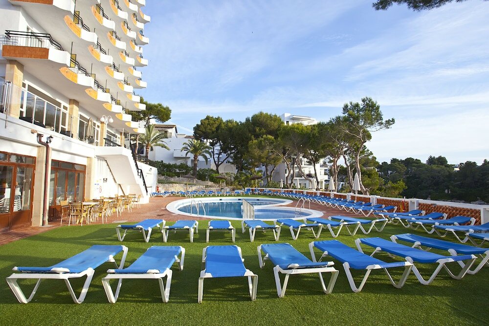 Фото Hotel Cabot Cala Ferrera