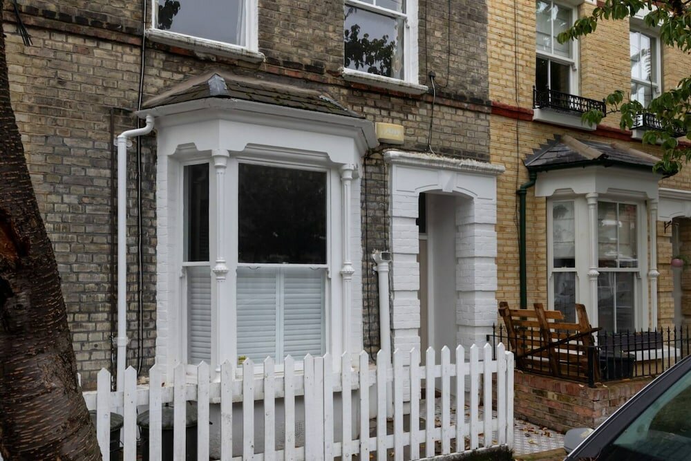 Фото Vibrant 1bd Home With Outdoor Patio - Hammersmith!