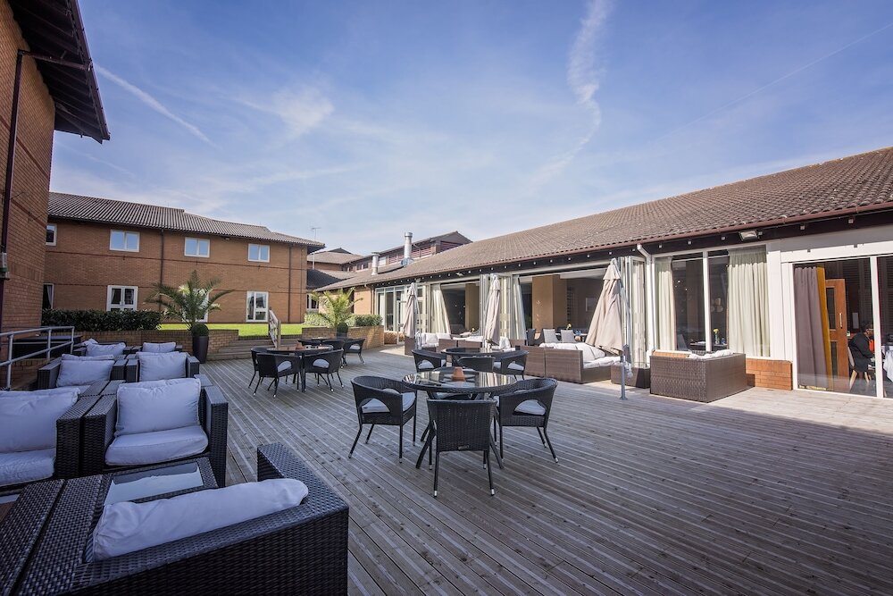 Фото Mercure Milton Keynes