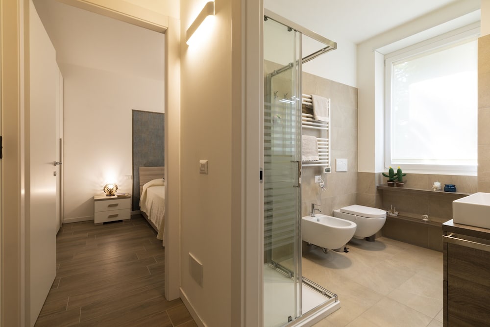 Фото NotaMi - West Milan Modern Apartment