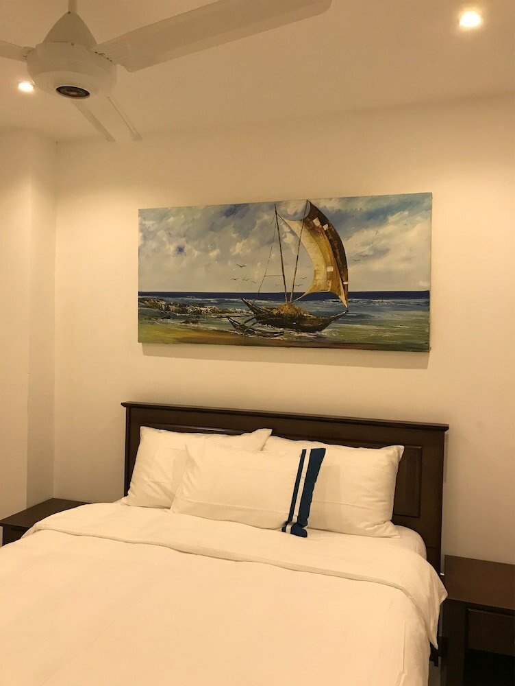 Фото Crown Properties