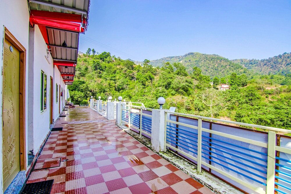 Фото отеля 2