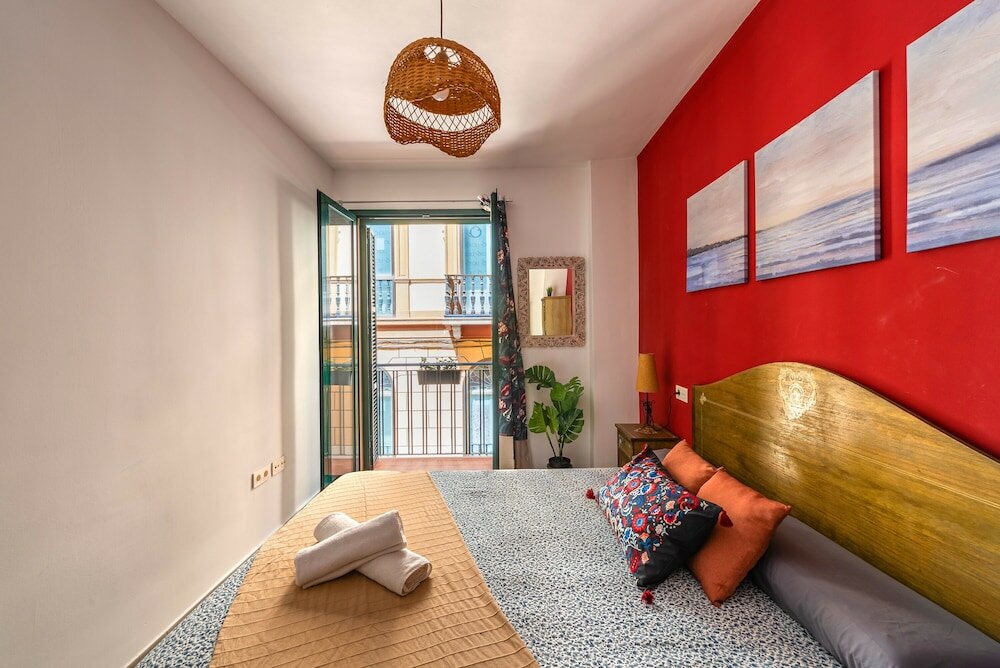 Фото Skysea Holidays City Center Suites