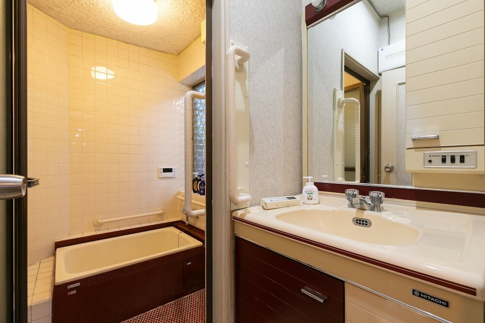 Фото Shinjuku Japanese-style two storey house