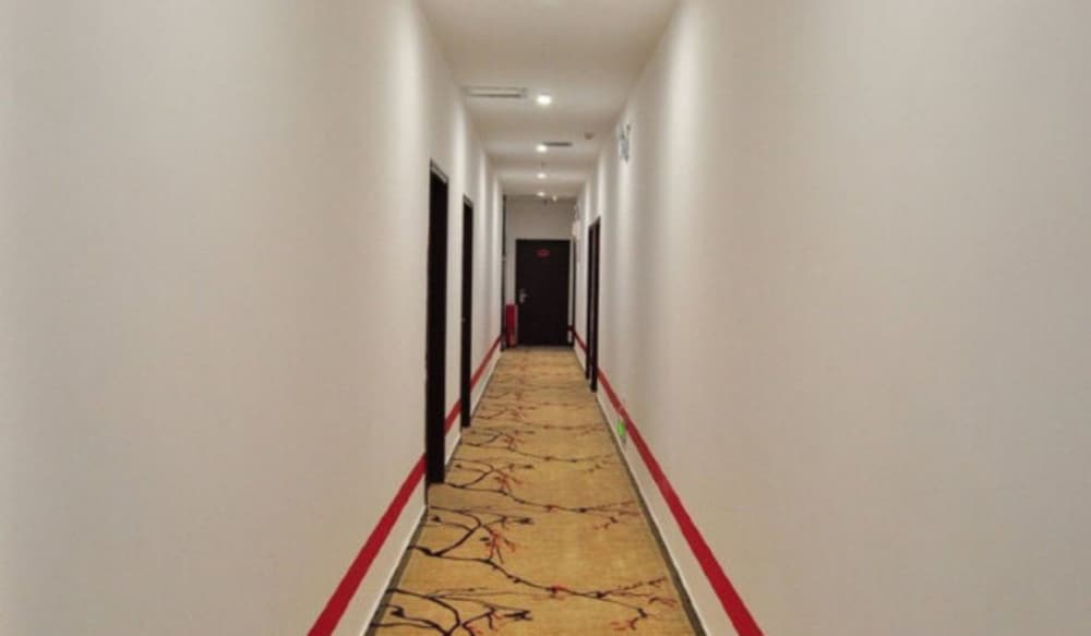 Фото Bai Yi Hotel Canton Fair Branch