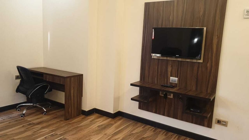 Фото Hotel Vibharaj Palace