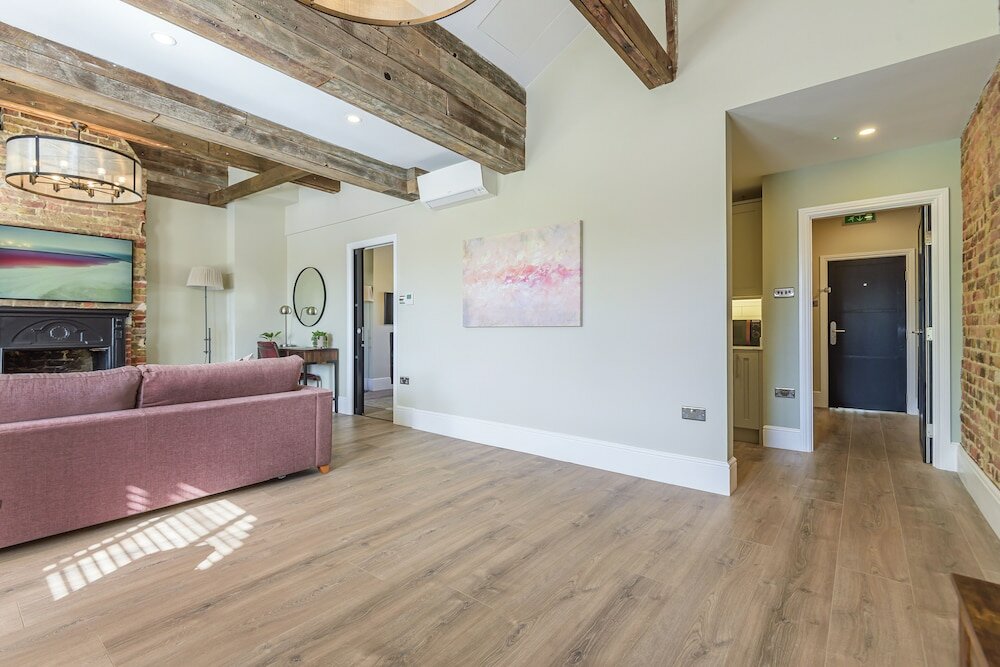 Фото Oak & Poppy