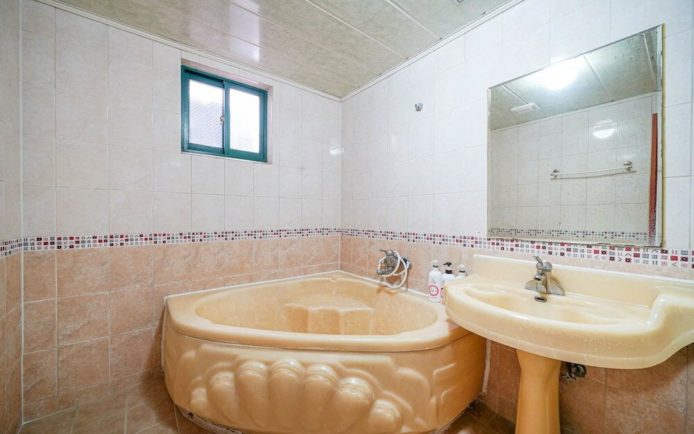 Фото Busan Jaesong-dong Romance