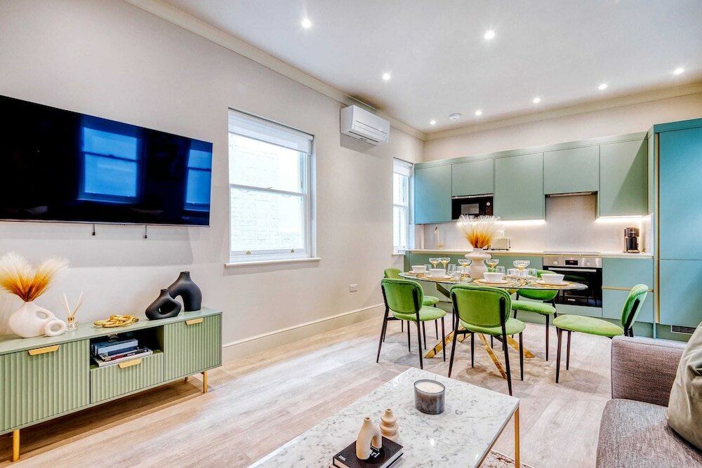 Фото Marble Arch Suite 2-hosted by Sweetstay