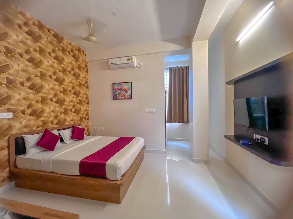 Фото Hotel Grand Vista Inn