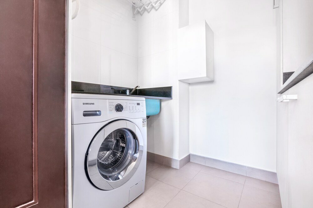 Фото 2br Family Apt Puente de la Mujer View