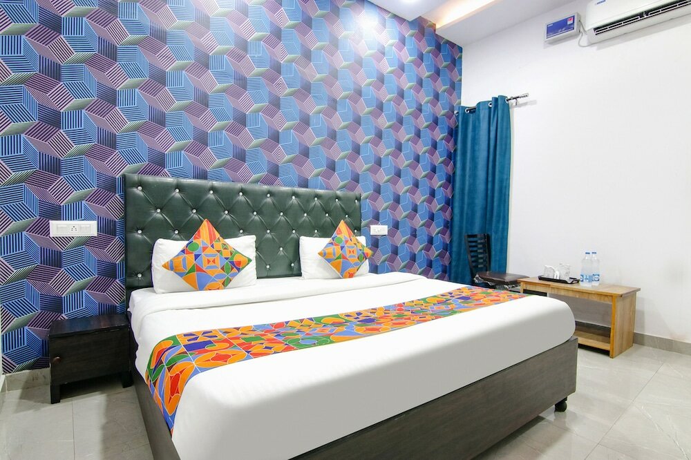 Фото отеля 2