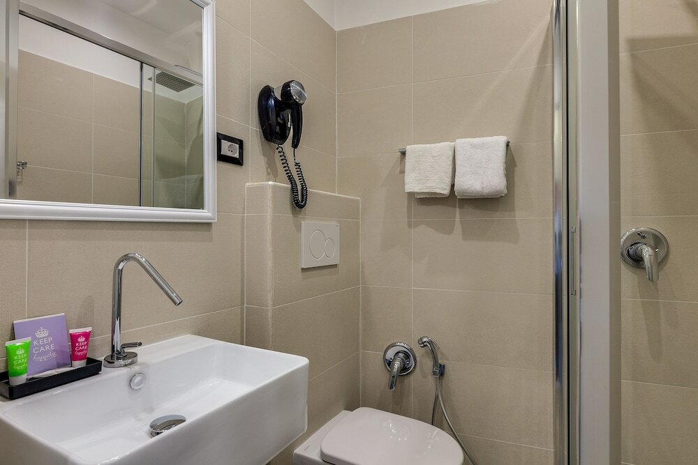 Фото Habitat Monti Rooms