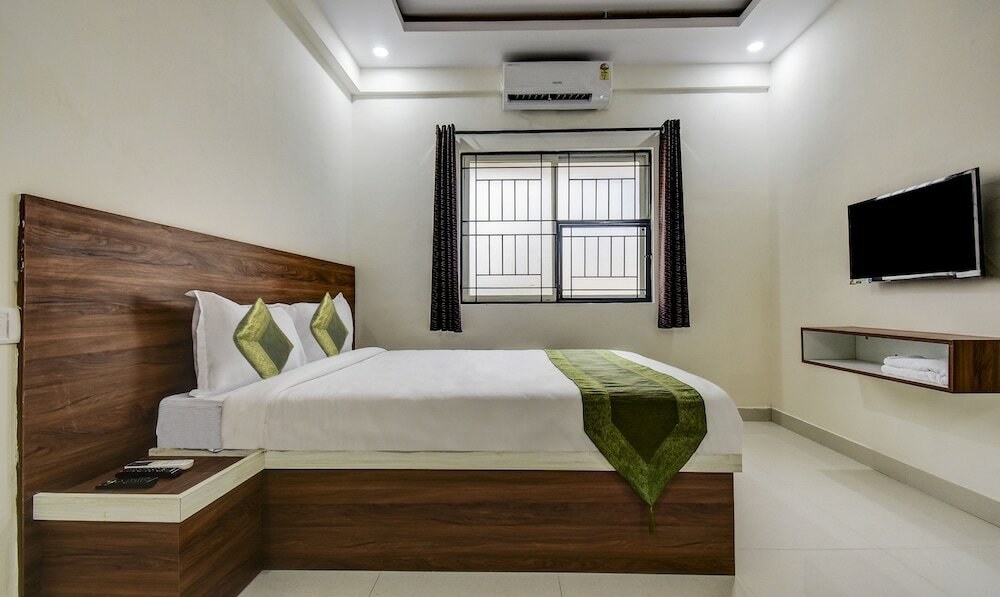 Фото Treebo Trip Hotel New Golden Key