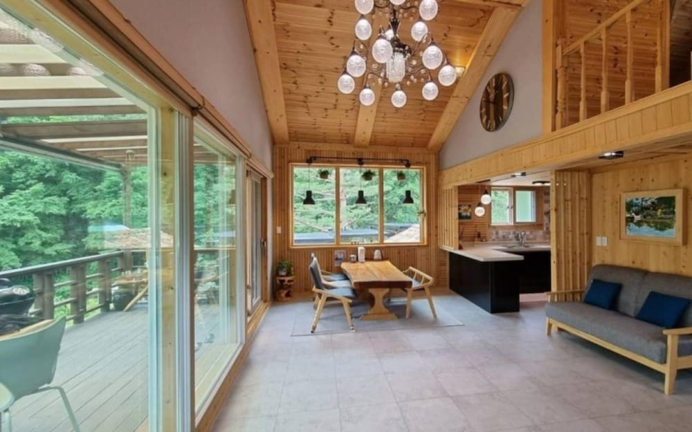 Фото Jeongseon Solmi Pension