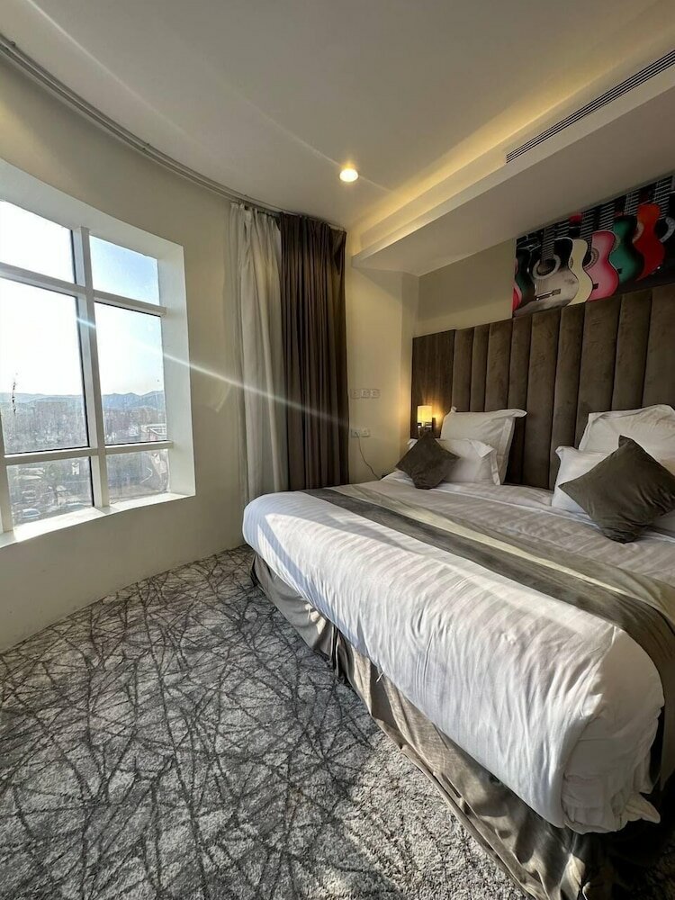 Фото Lophrana Hotel