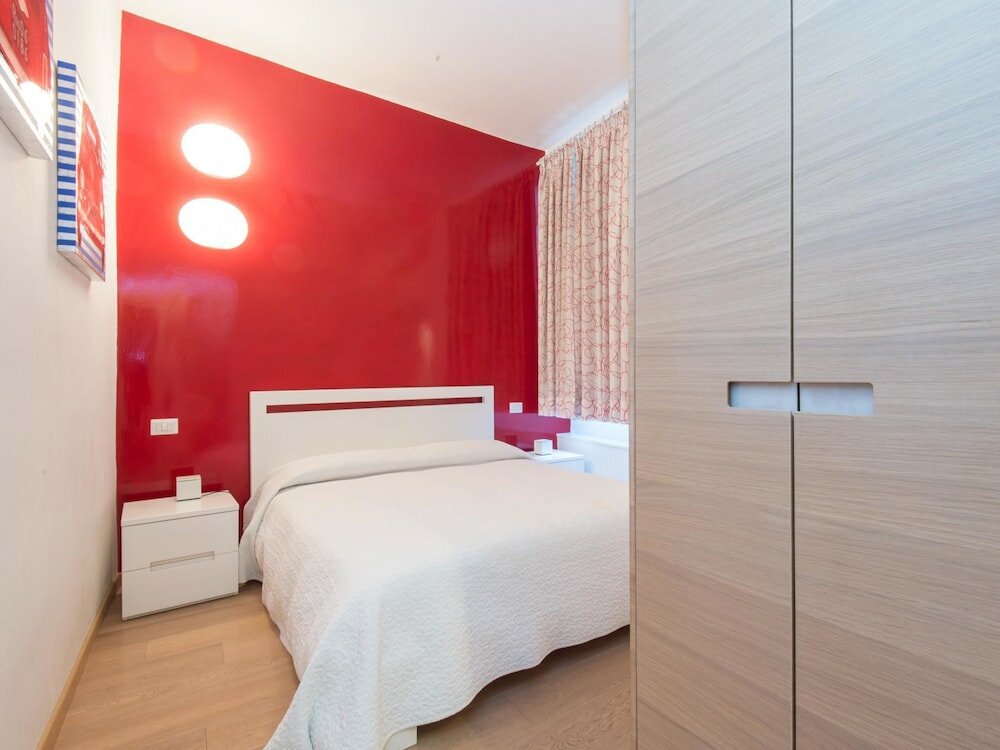 Фото Rsh Spanish Steps Luxury One Bedroom C